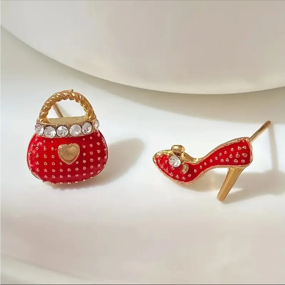 14k Gold plated High Heels Cute Bag Design With Shiny Rhinestone - Picture 3 of 5